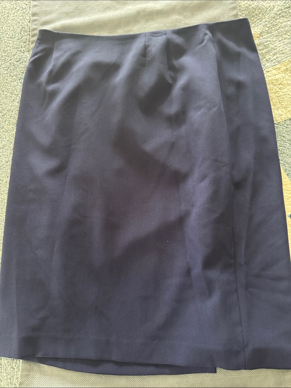 Kasper Navy Blue Pencil Skirt - Tailored Professional Style